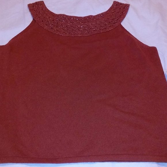 Winter Red Tunic  Sweater (sleeveless) NWT - Picture 5 of 5